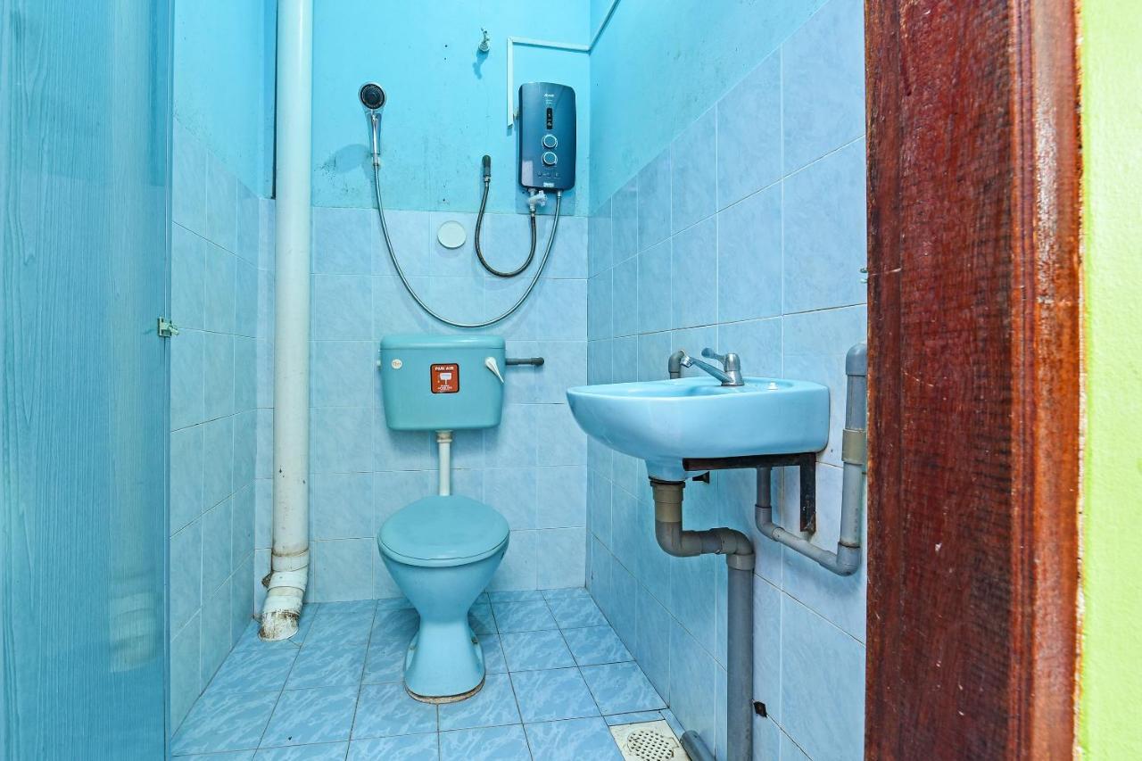 Oyo 90565 Teresek View Motel Kuala Tahan Kültér fotó